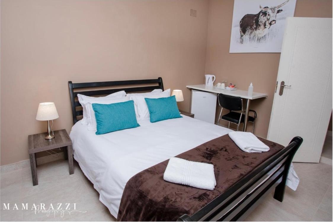 4 Gazelle Guesthouse 넬스프리트 외부 사진