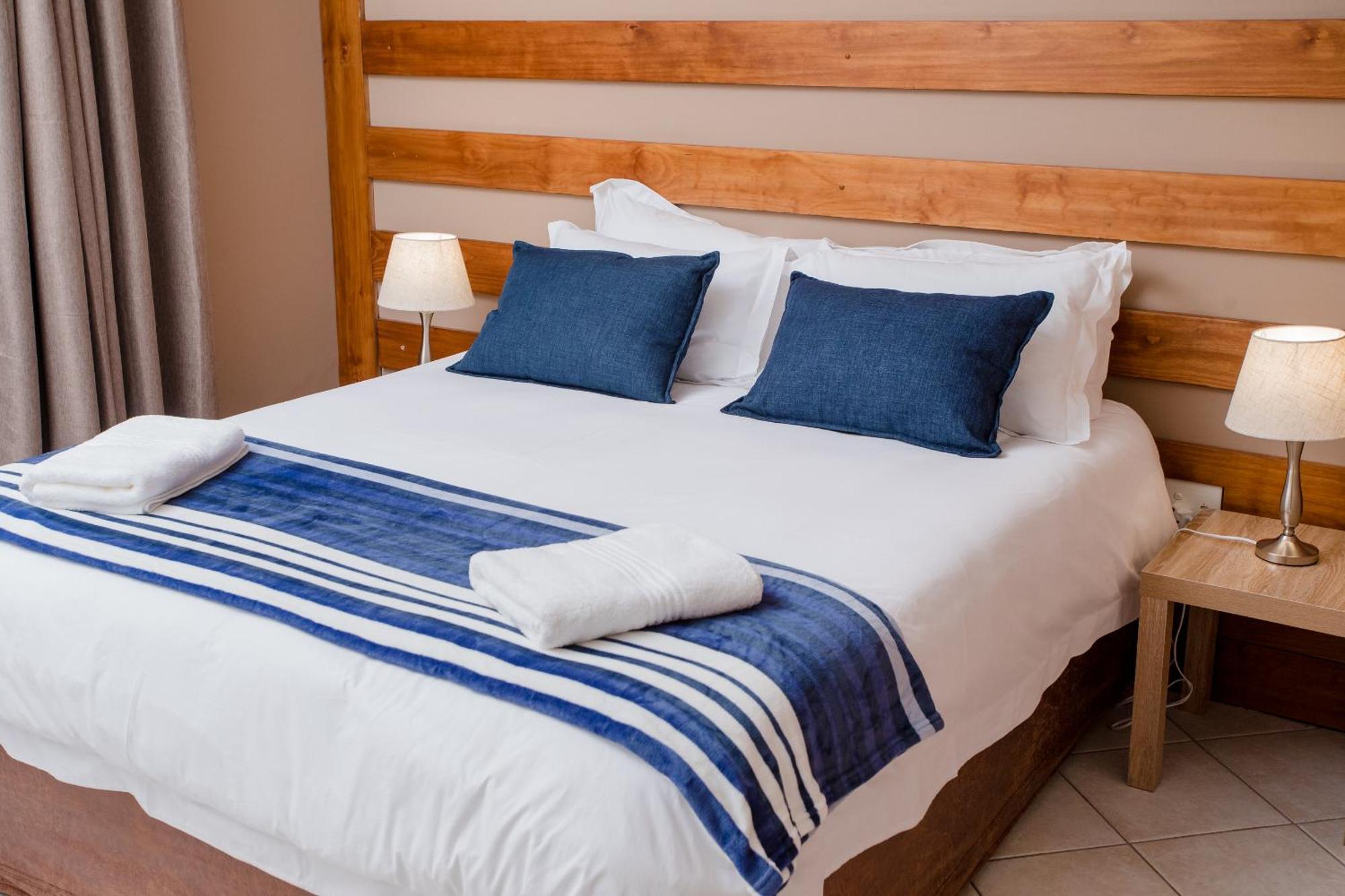 4 Gazelle Guesthouse 넬스프리트 외부 사진